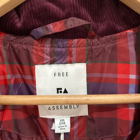 Free Assembly Short Puffer Jacket Red Plaid Full Zip Winter Women’s Size XXL - Picture 5 of 9